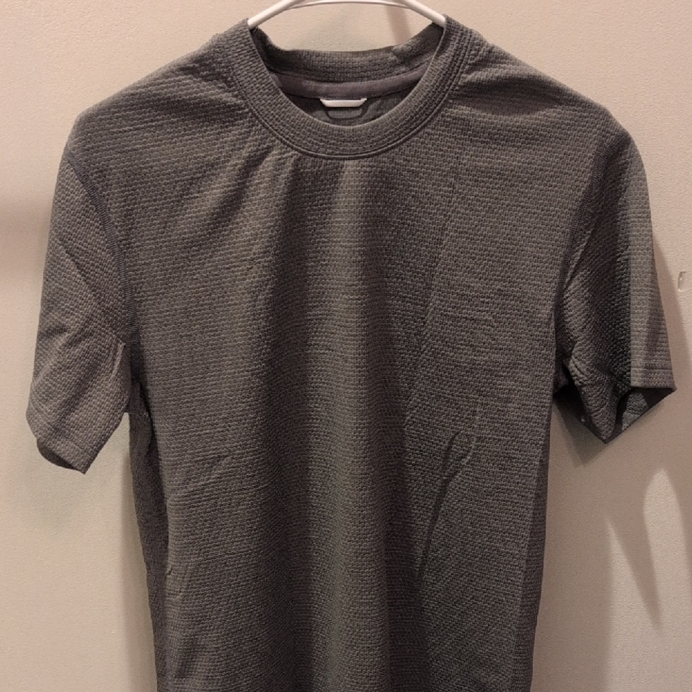 Reigning Champ Textured Gray Short Sleeve Tee